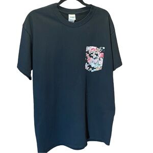 Woman’s black short sleeve T-shirt with floral pocket, size large